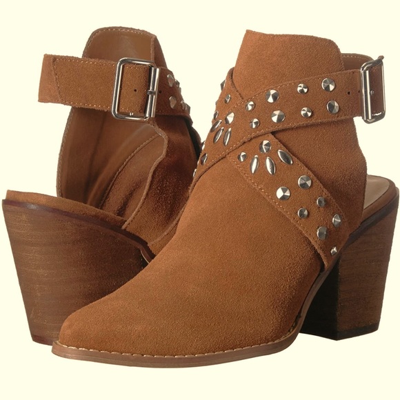 Chinese Laundry Studded Bootie
RUSTY BROWN / 8.5 - Picture 5 of 12